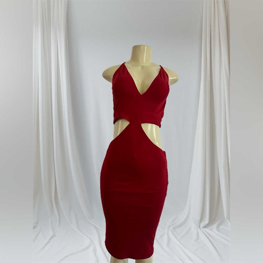 Elegant Red Cut-Out Dress